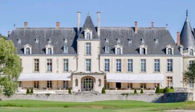 Pronájem helikoptéry na zámek Château D’Augerville u Fontainebleau