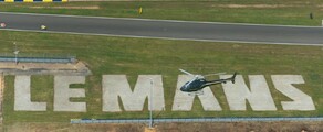 Paříž - Le Mans: přeprava vrtulníkem