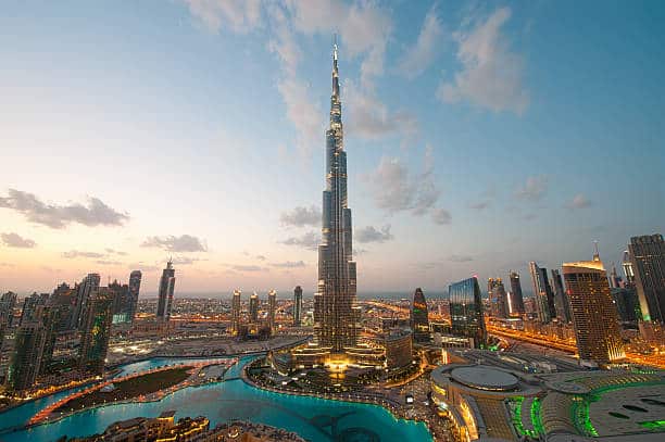 Assistez en jet privé au couché du soleil de Dubai.