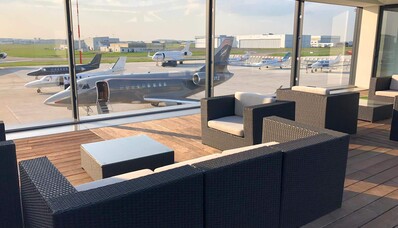 FBO (Fixed Base Operator): Vše, co potřebujete vědět o soukromých terminálech pro business jety