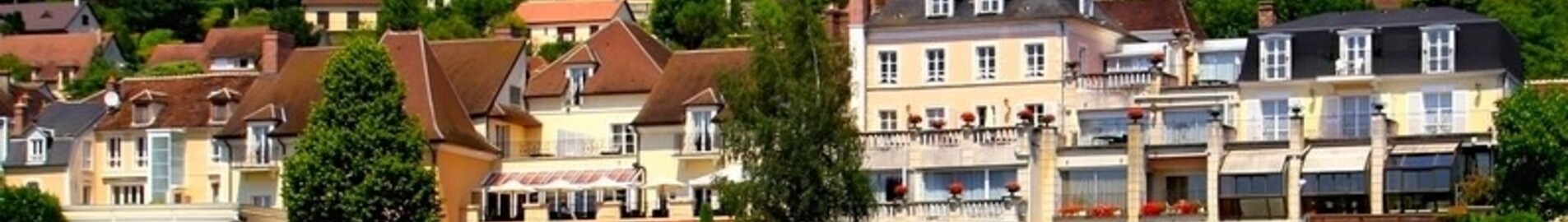 Pronájem vrtulníku pro La Côte Saint-Jacques v Joigny