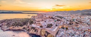 Neapol - Ibiza: pronájem soukromého letadla