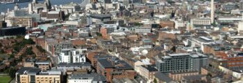 Saint-Sébastien : vue aérienne de la baie en croissant.