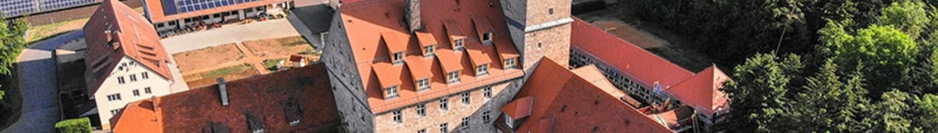 Burg Feuerstein: pronájem soukromého letadla 