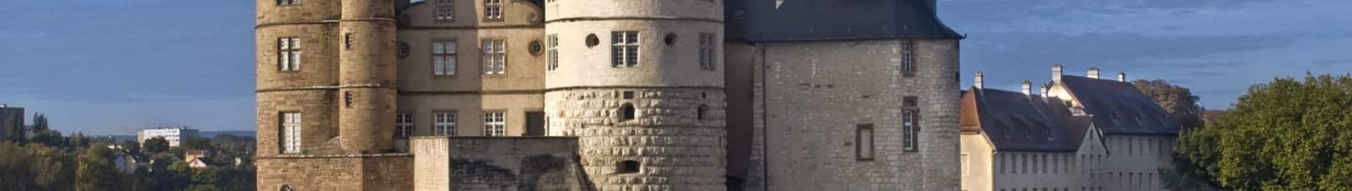 Montbeliard Courcelles: pronájem soukromého letadla 