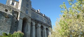 Orléans Saint-Denis-de-l'Hôtel : pronájem soukromého letadla 