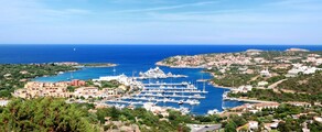 Soukromé letadlo a vrtulník v Porto Cervo