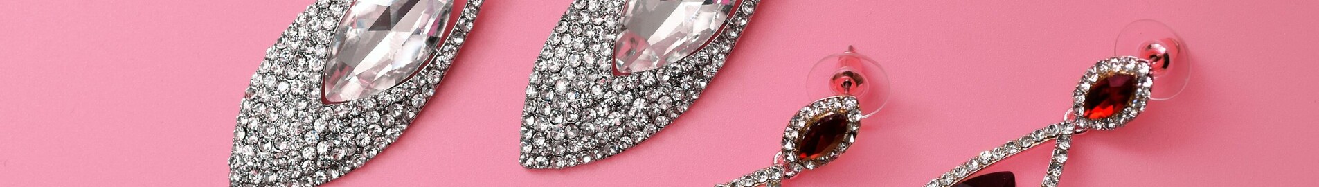 Klenotníci: jak se přepravují diamanty a drahé kameny soukromým letadlem?