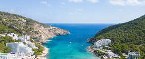 Cannes - Ibiza: pronájem soukromého letadla