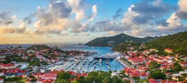 Fort-de-France - Les Saintes: přeprava vrtulníkem