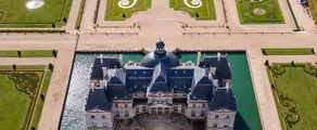 Let vrtulníkem nad zámkem Vaux-Le-Vicomte