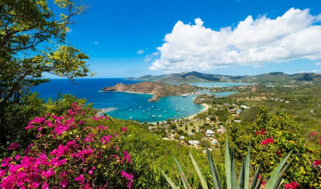 Antigua - Barbuda: přeprava vrtulníkem