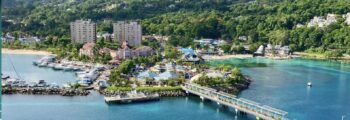 Pointe-à-Pitre - Saint-Barthélemy: přeprava vrtulníkem