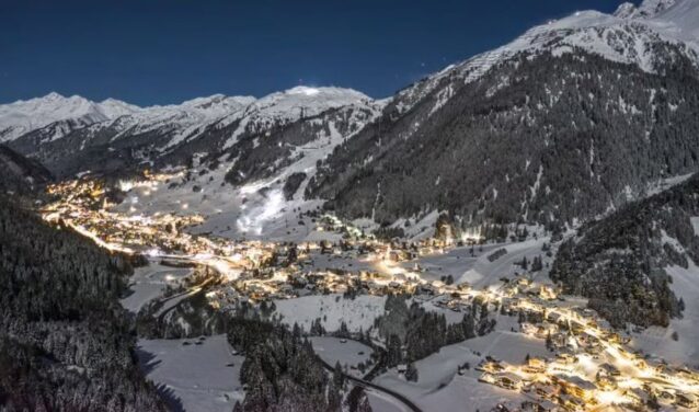Innsbruck - Svatý Anton: přeprava vrtulníkem