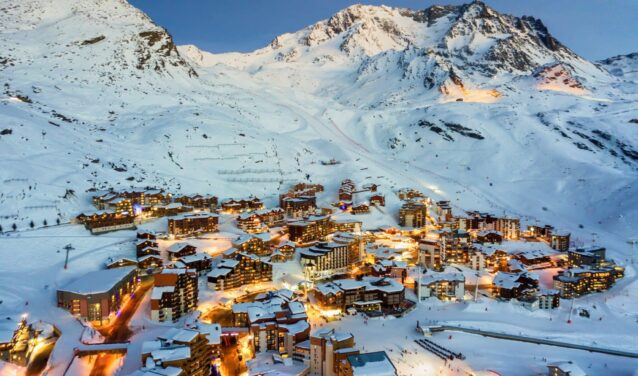 Ženeva - Val Thorens: přeprava vrtulníkem